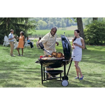 Gigantyczny grill węglowy Weber Ranch 1104 in²